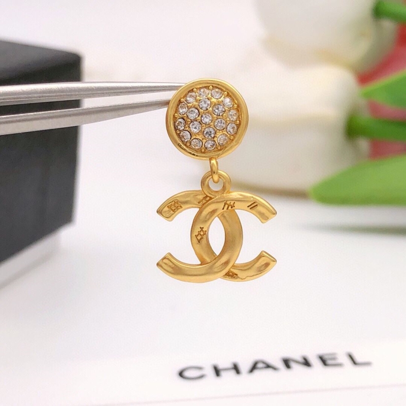 Ch**el earrings
